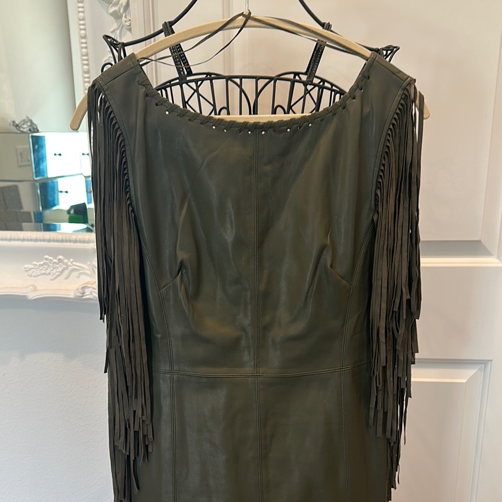 Romeo & Juliet Couture Green Sheath Dress Long Sleeve Bateau Neckline